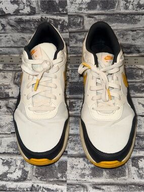 Nike Air Max SC Sail University Gold Mens Size 10.5 Sneakers Ivory FQ0205-133